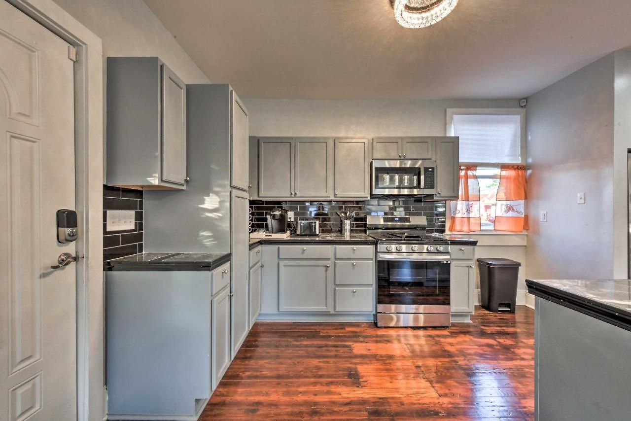 3 Mi To French Quarter: Family In Holiday home *