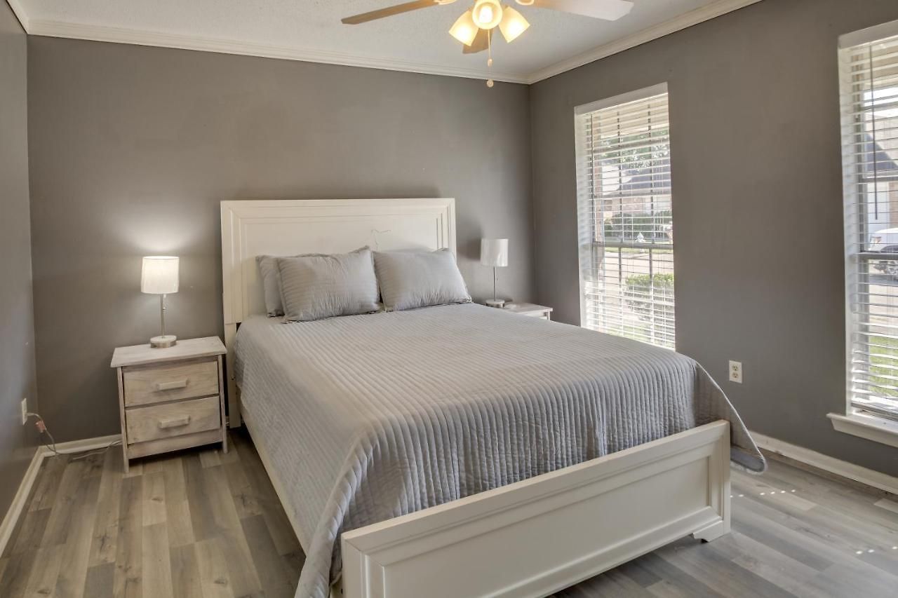 Holiday home W/ Backyard Near French Quarter New Orleans