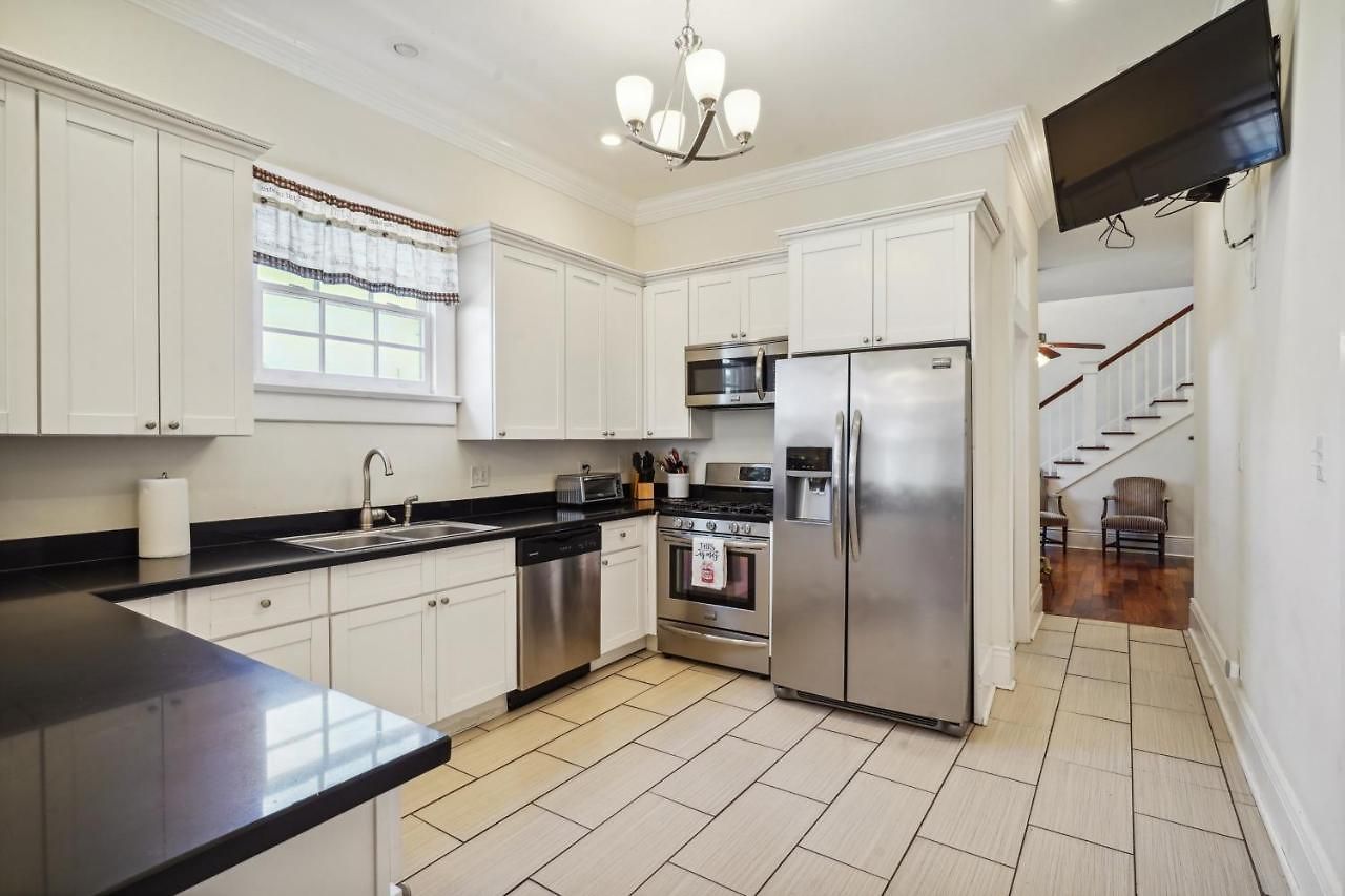 Nola Luxury, Near Parade Route, Bar & Porch New Orleans