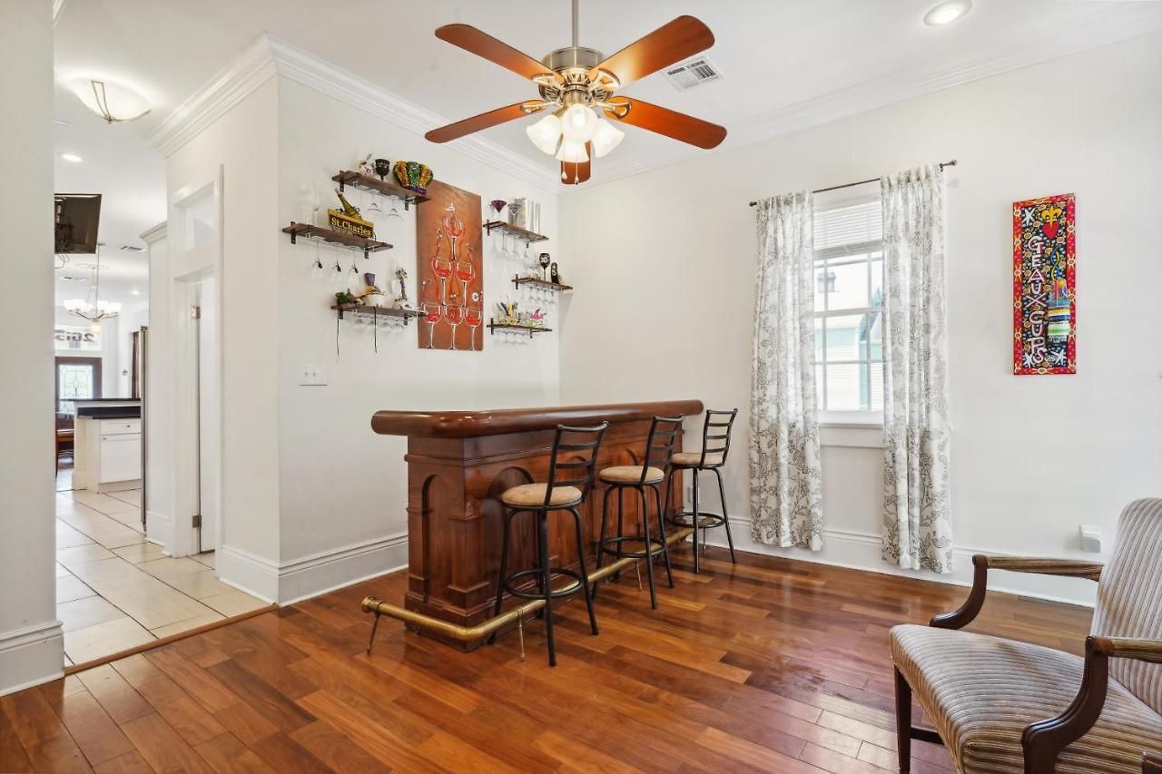 Nola Luxury, Near Parade Route, Bar & Porch * New Orleans