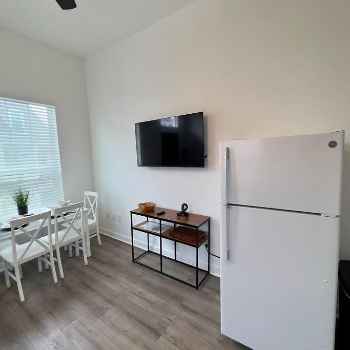 Walk To Superdome - 5 Min To Canal St - 8min To French Quarter Apartment New Orleans