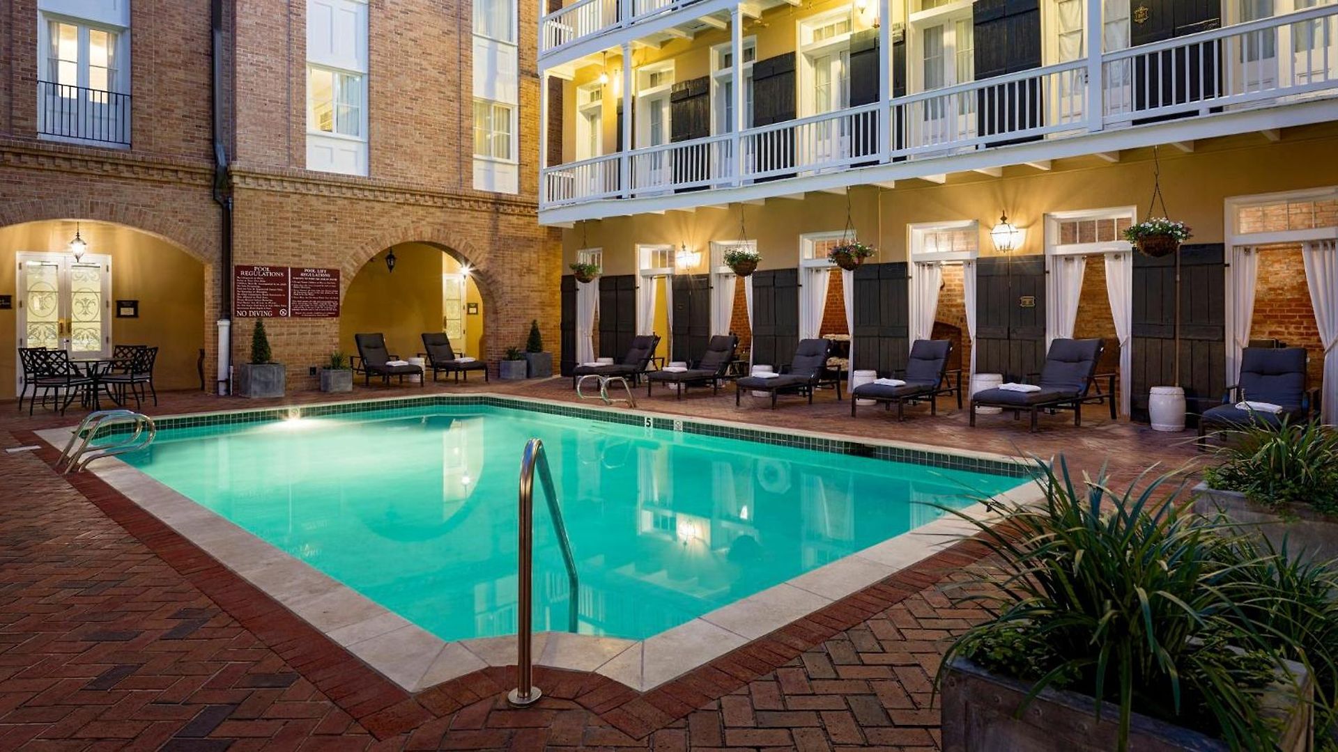 French Quarter-chateau Lemoyne By Ihg New Orleans