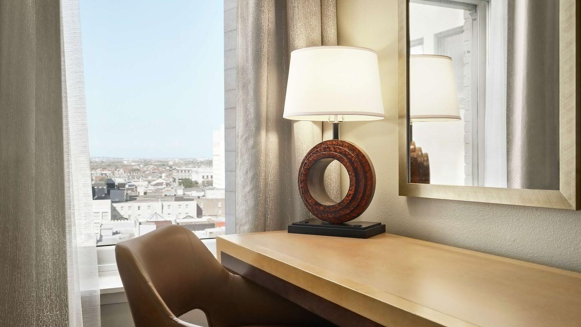Hampton & Downtown French Quarter Area Hotel 3*