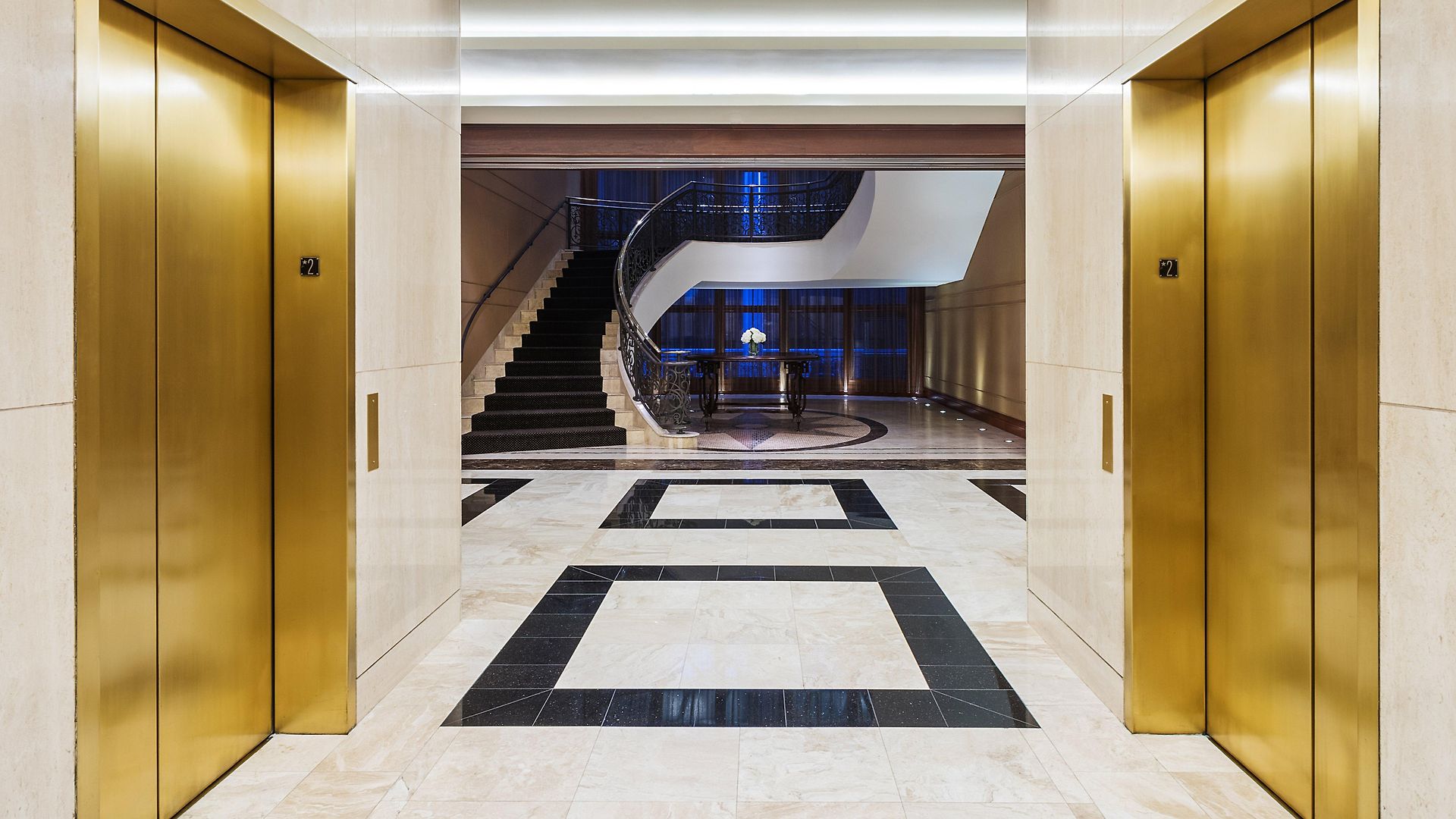 Intercontinental By Ihg Hotel 4*