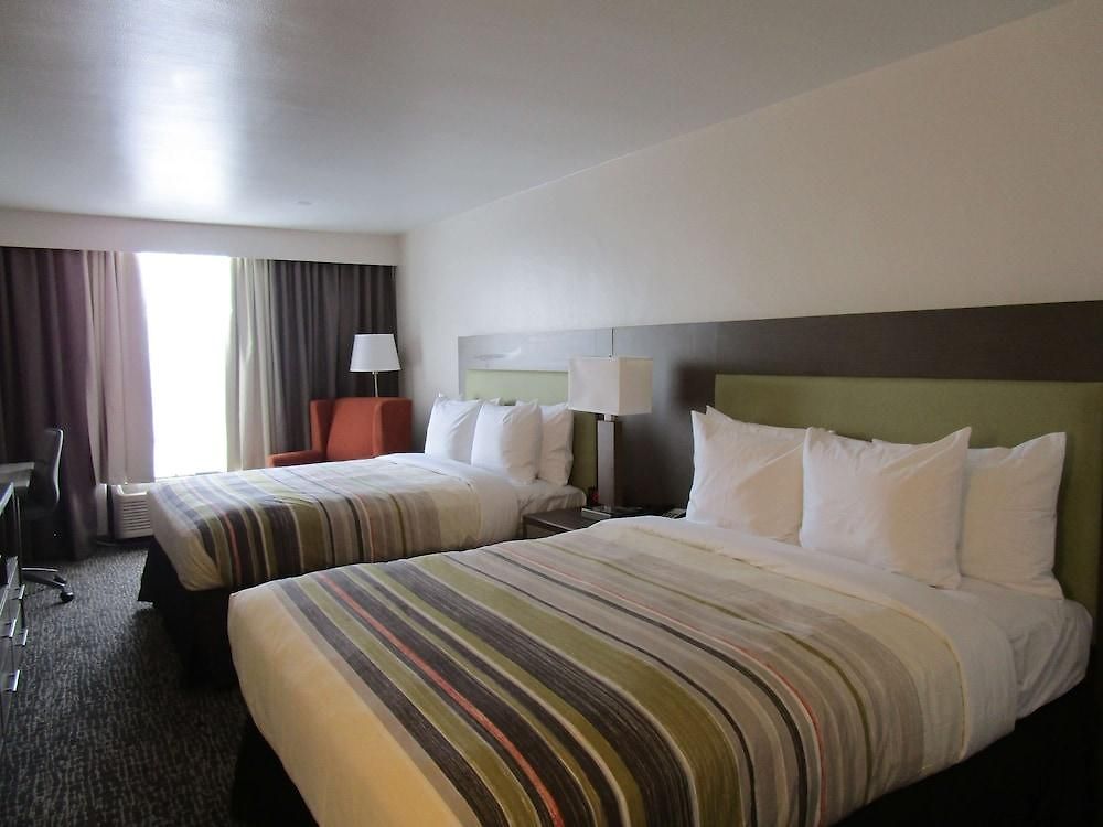 Hotel Country & By Radisson, I-10 East, La New Orleans