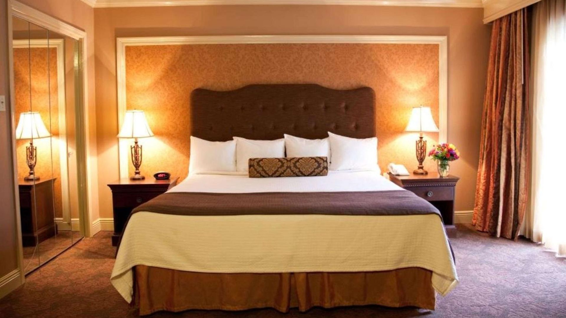 Western French Quarter Courtyard Hotel 4*