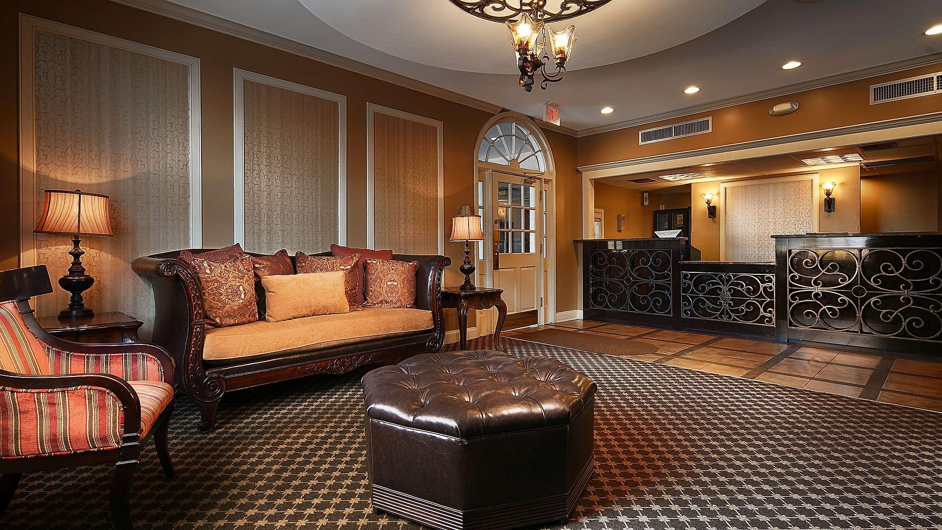 Western French Quarter Courtyard 4*