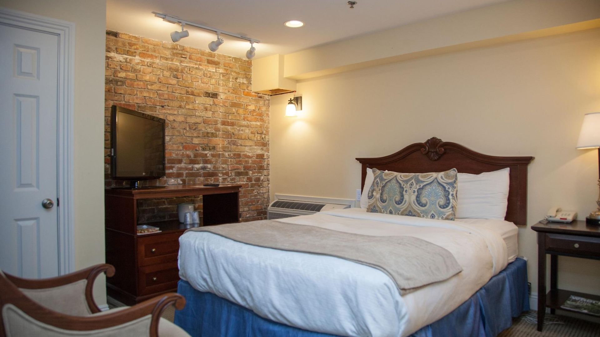 Hotel St. Pierre French Quarter 3*