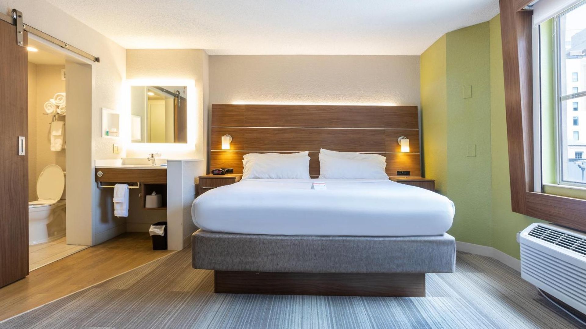 Express Downtown By Ihg Hotel New Orleans