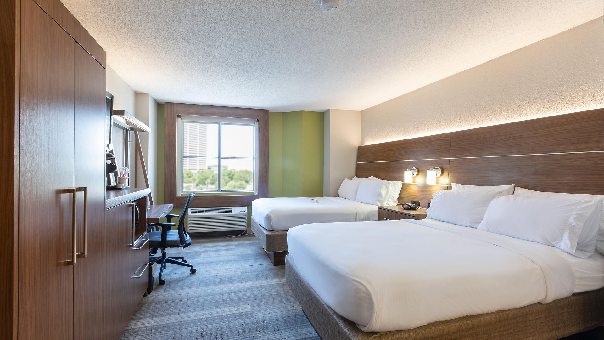 Express Downtown By Ihg Hotel