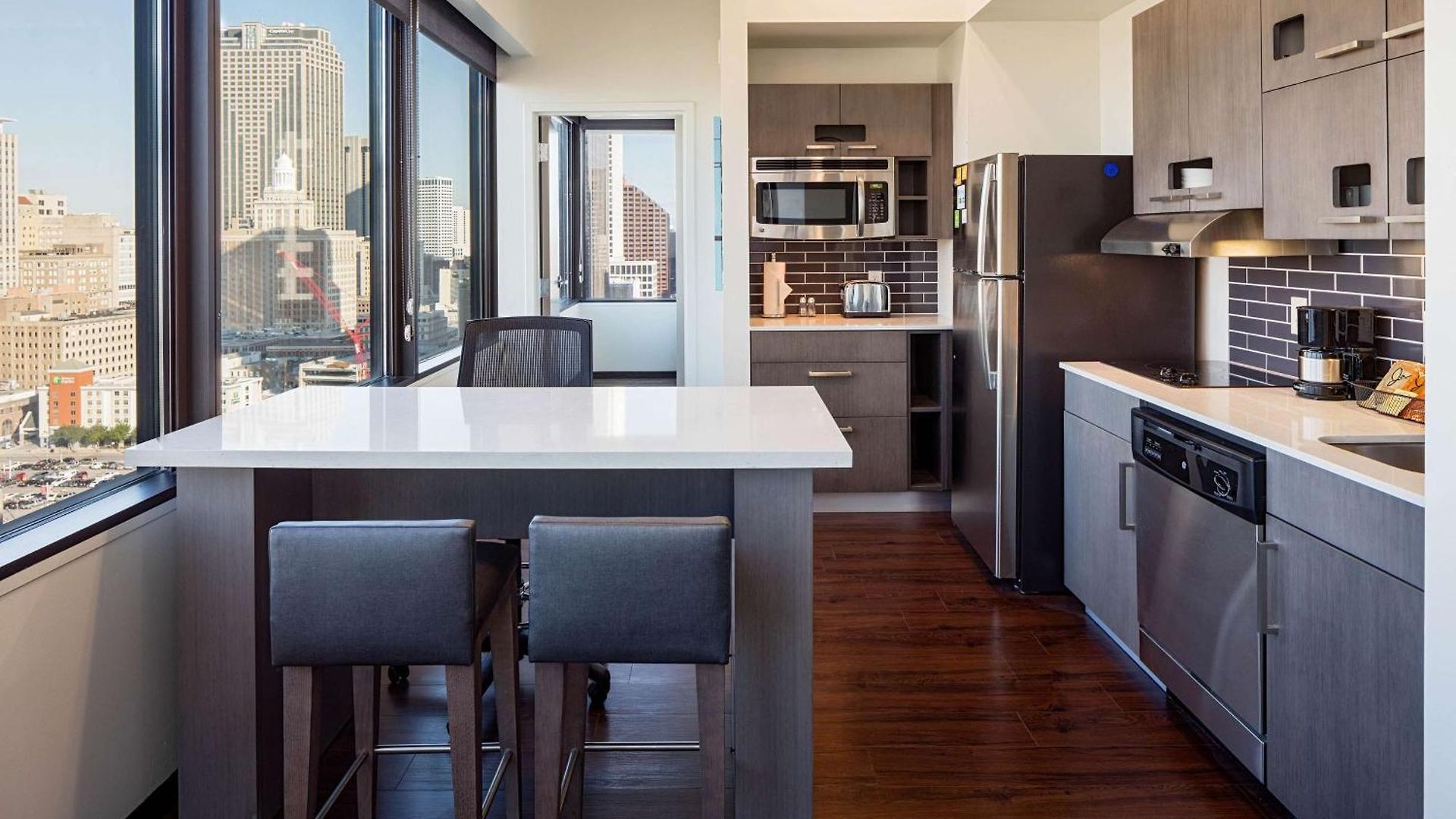 Hyatt House Downtown 3*