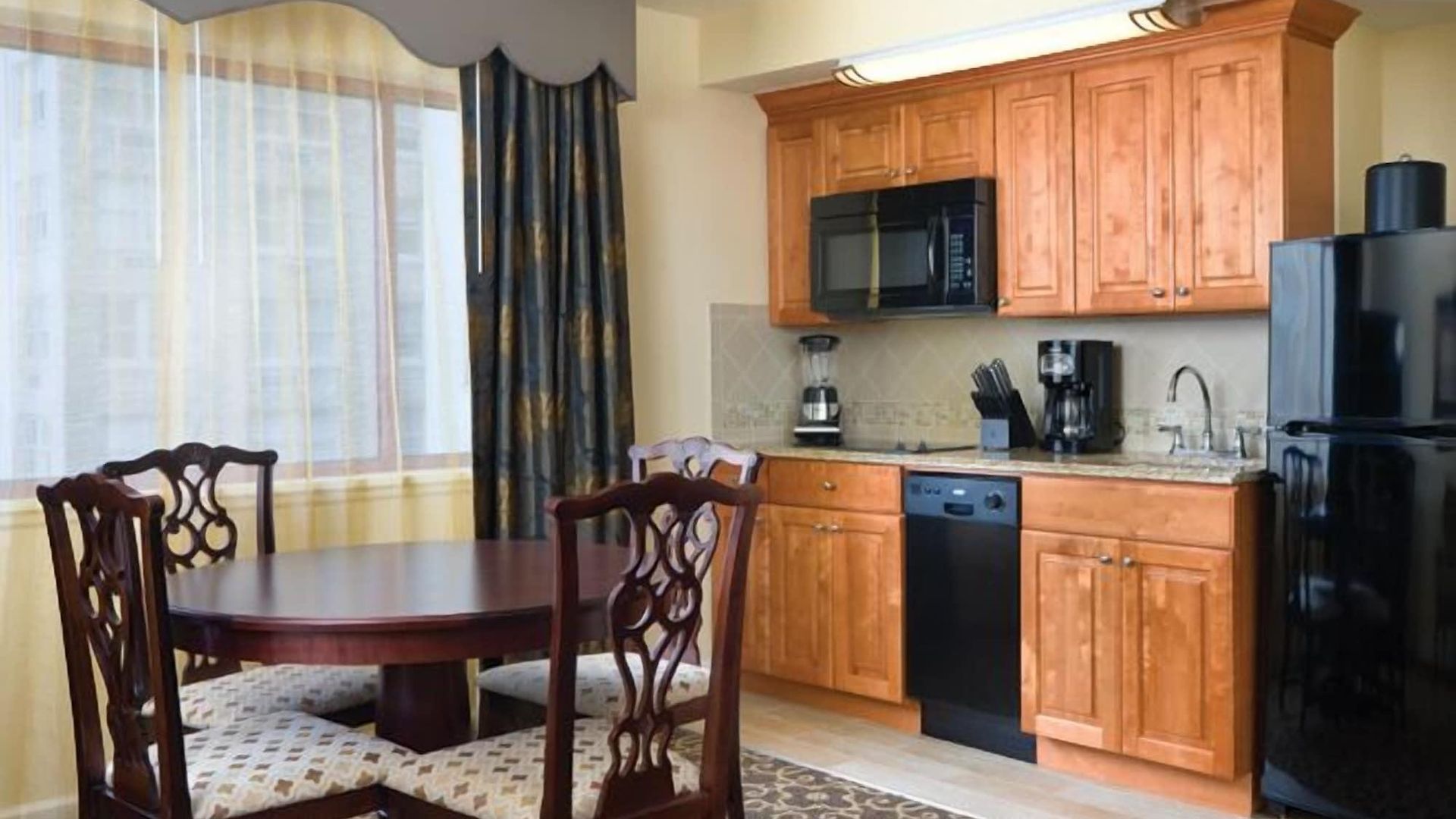 Club Wyndham Avenue Plaza Resort