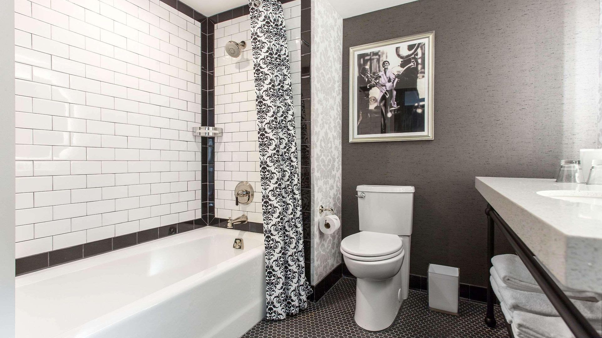 Cambria Downtown Warehouse District Hotel