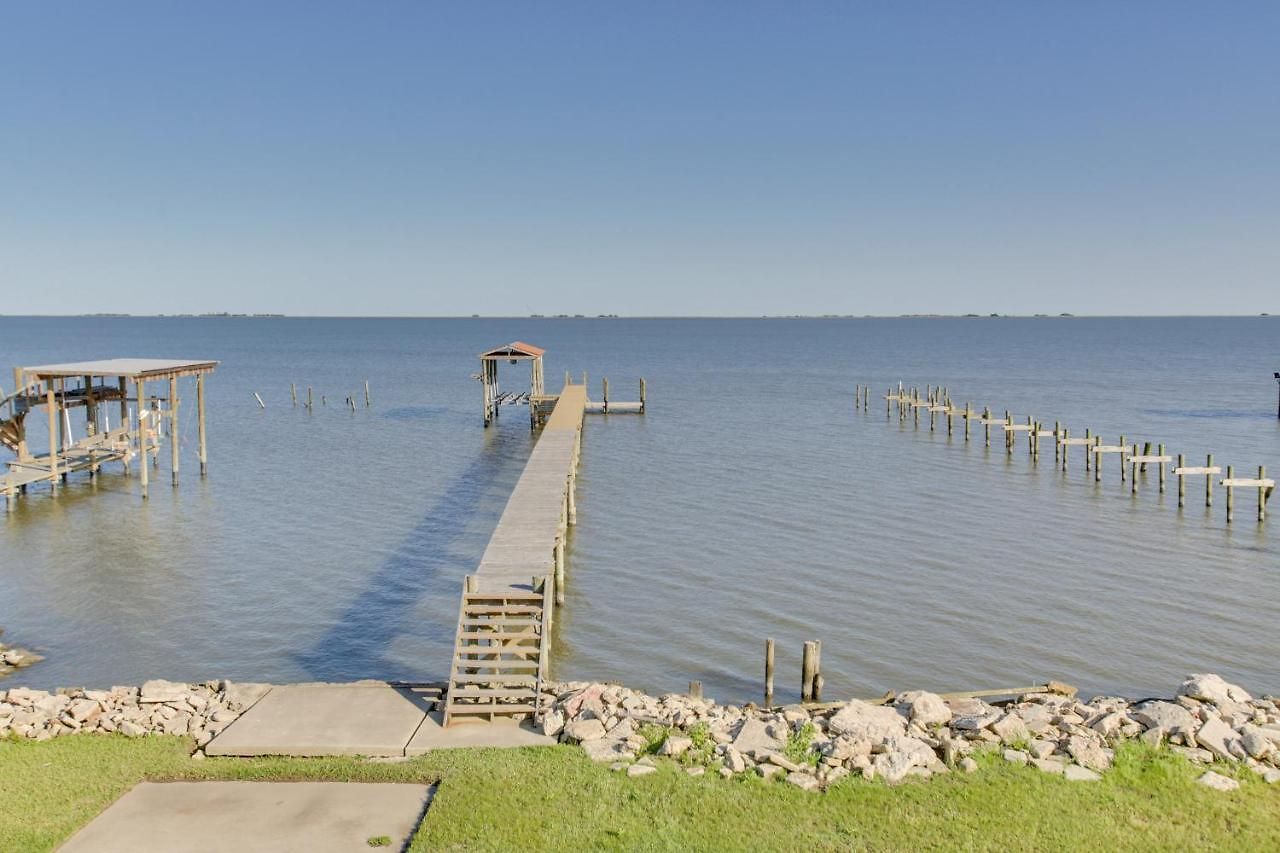 Lakefront Nola W/ Hot Tub & Views! Holiday home New Orleans