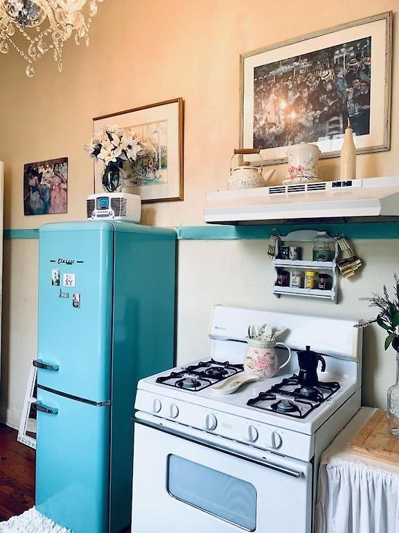 Holiday home 4br 3 Ba Huge, Balcony, Cemetery, Streetcar Sleeps 8! New Orleans