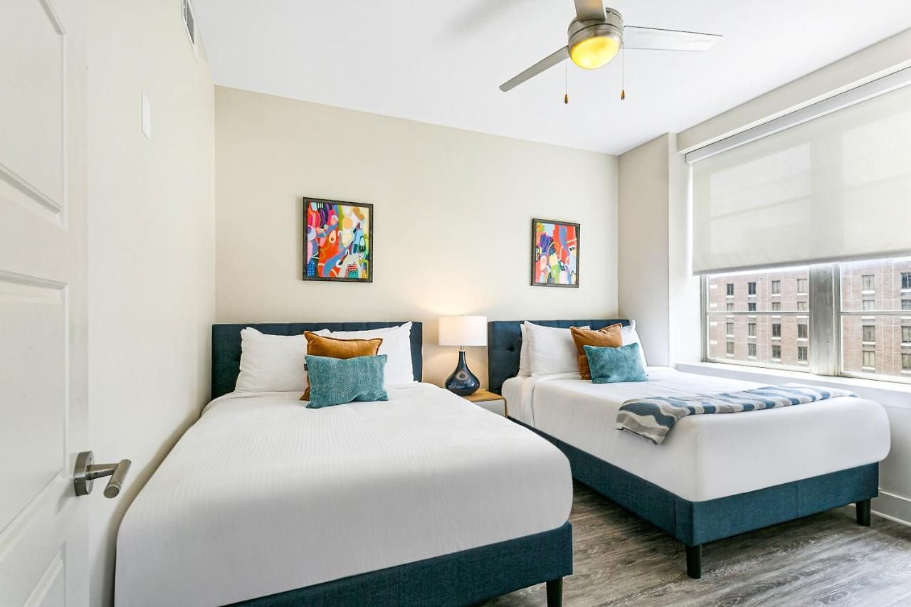Spacious 4br Luxury Steps To French Quarter 4*