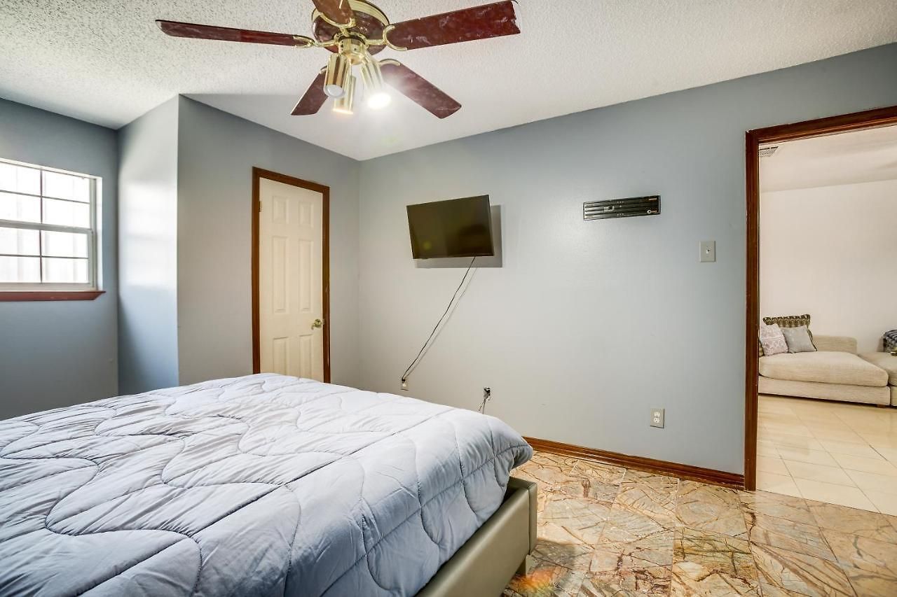 4 Mi To Bourbon St: Spacious Retreat W/ Wet Bar! * New Orleans