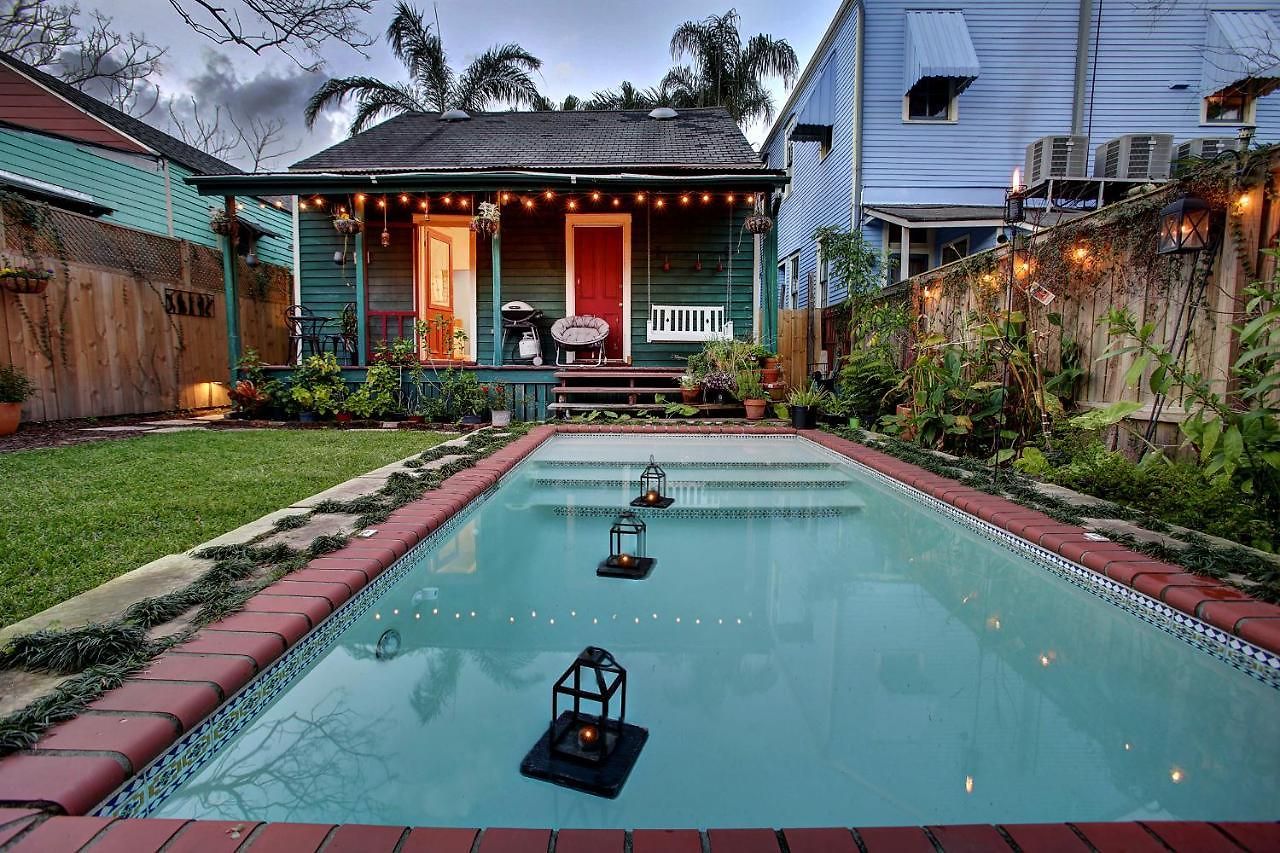 Burgundy - Just Steps To Both The French Quarter & Frenchman St! Holiday home *