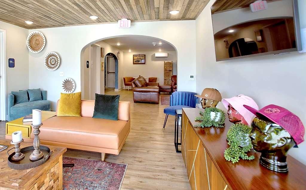 Lucky Hotel 3*