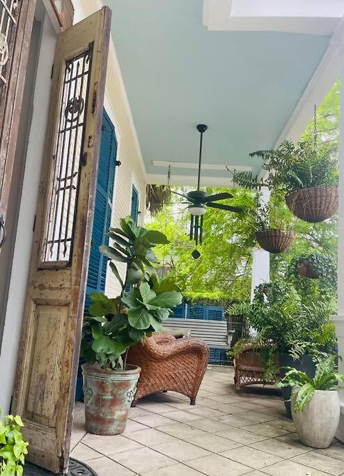 Holiday home The Dragonfly Treme-close To French Quarter-heated Salt Pool *