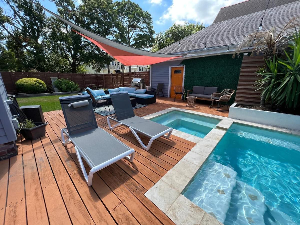 Grandcraftsman Style With Pool And Hot Tub/ Center To Of * New Orleans