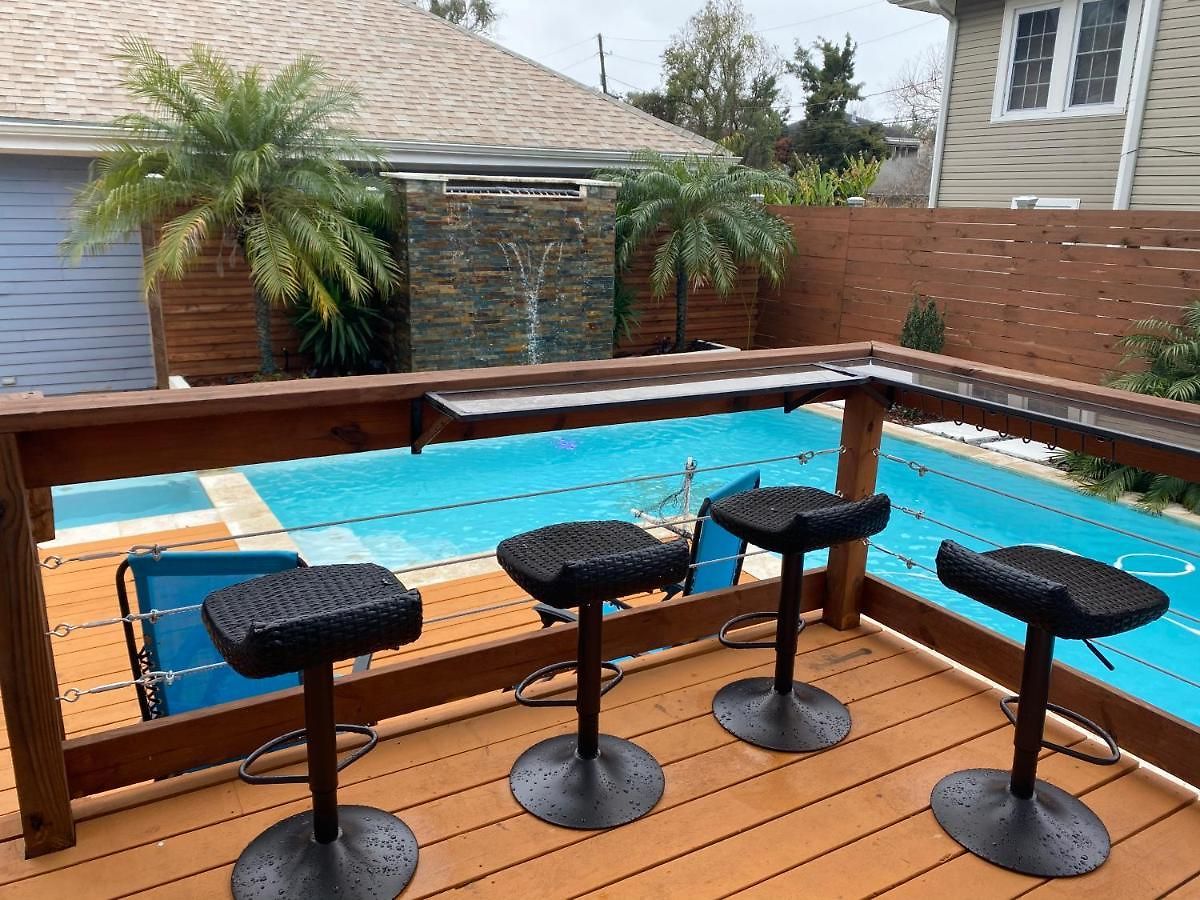 Grandcraftsman Style With Pool And Hot Tub/ Center To Of New Orleans
