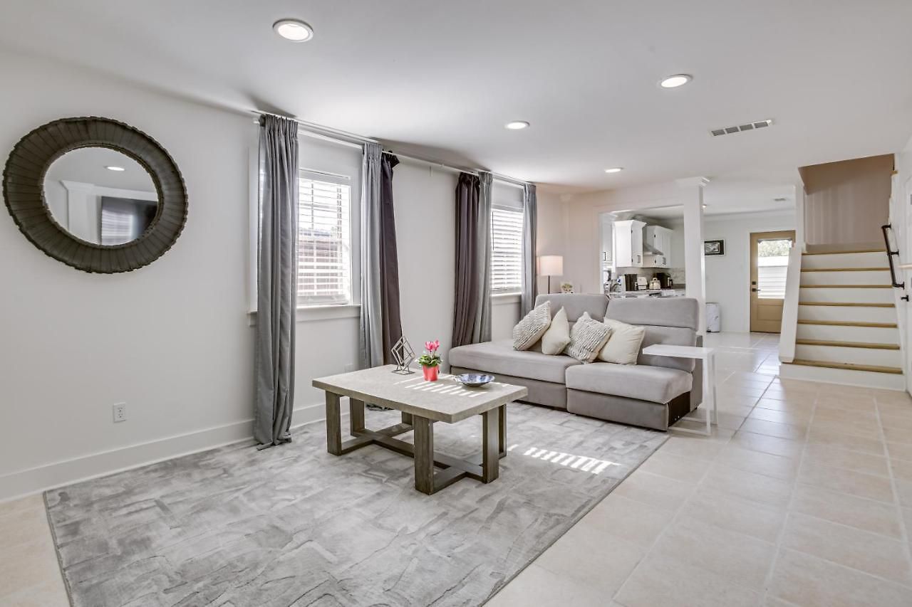 7 Mi To French Quarter: Modern In Holiday home *