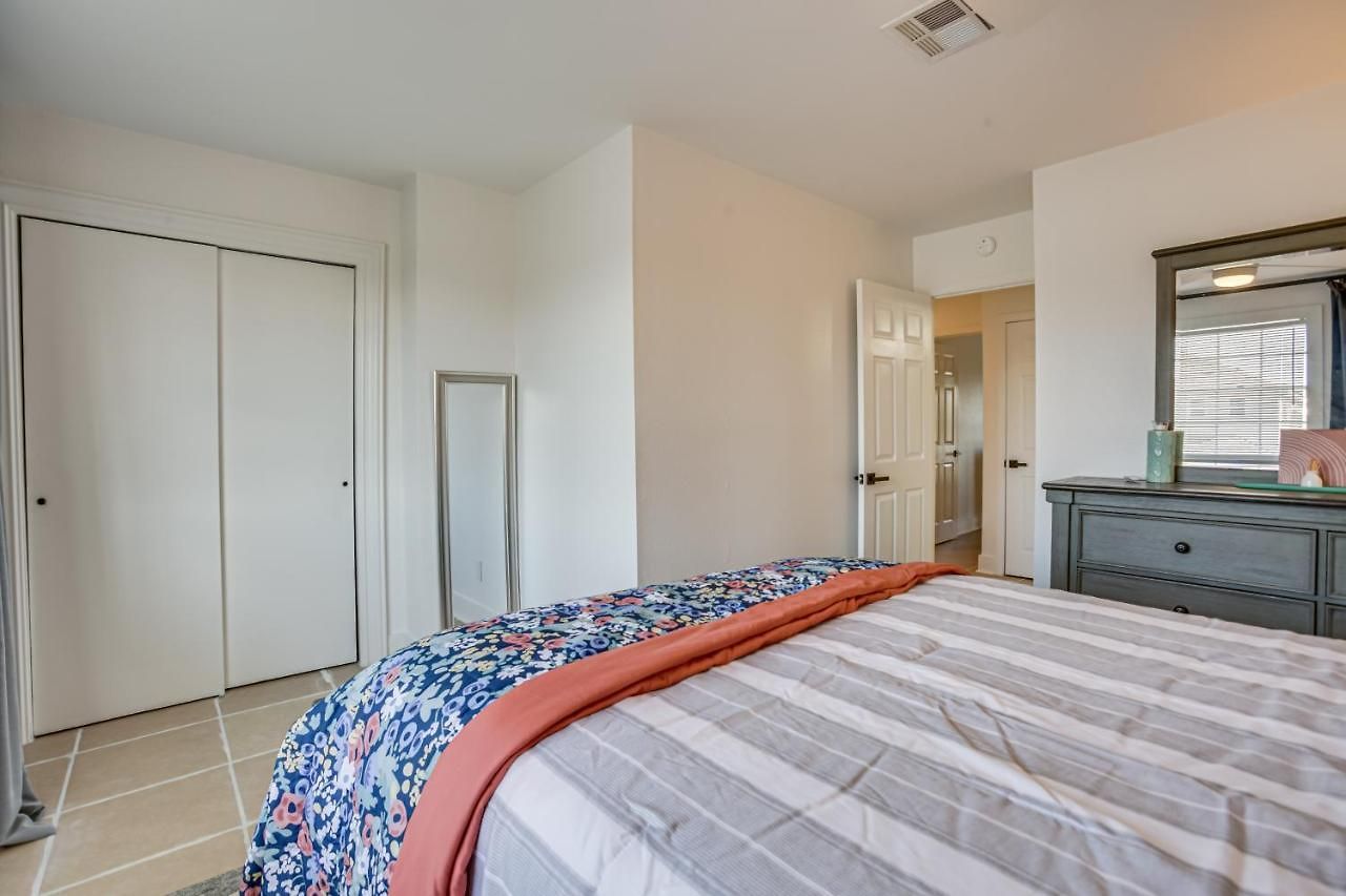 7 Mi To French Quarter: Modern In New Orleans