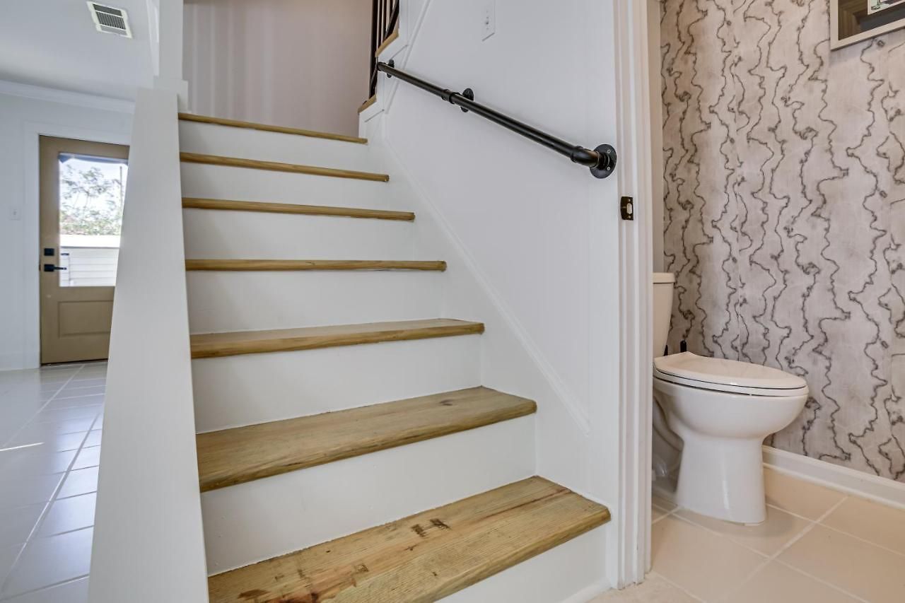 7 Mi To French Quarter: Modern In Holiday home