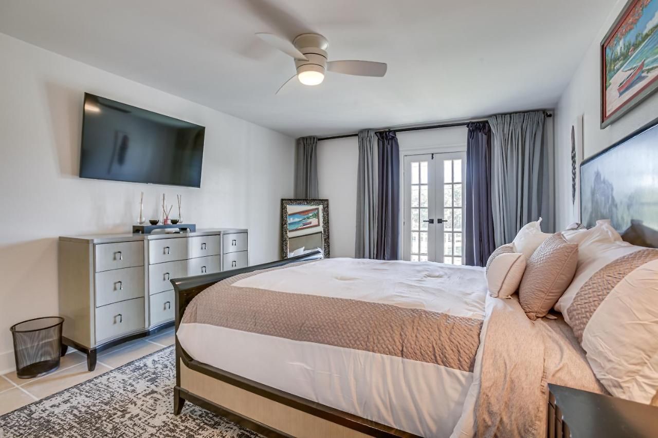 7 Mi To French Quarter: Modern In Holiday home *