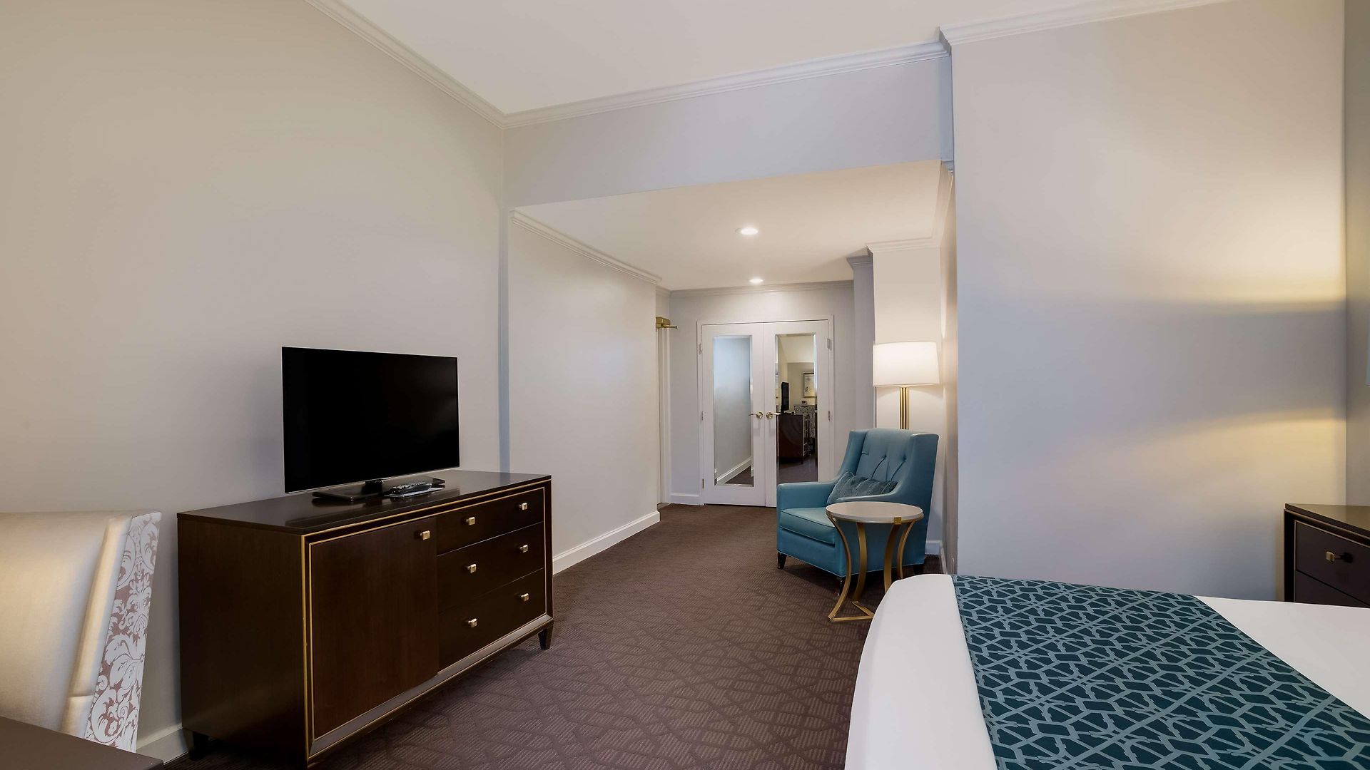 The Royal Sonesta 5*
