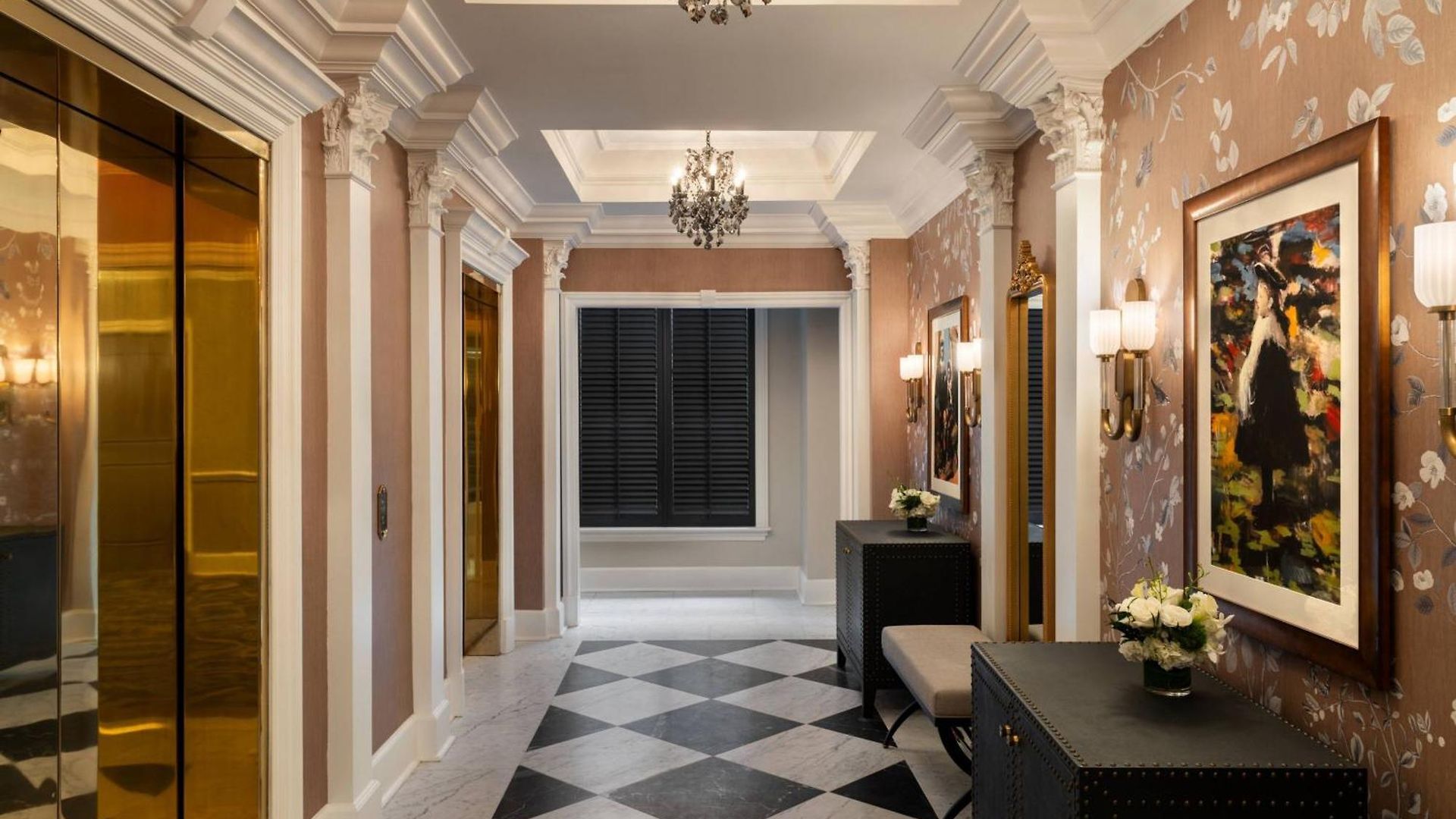 The Ritz-carlton, Hotel