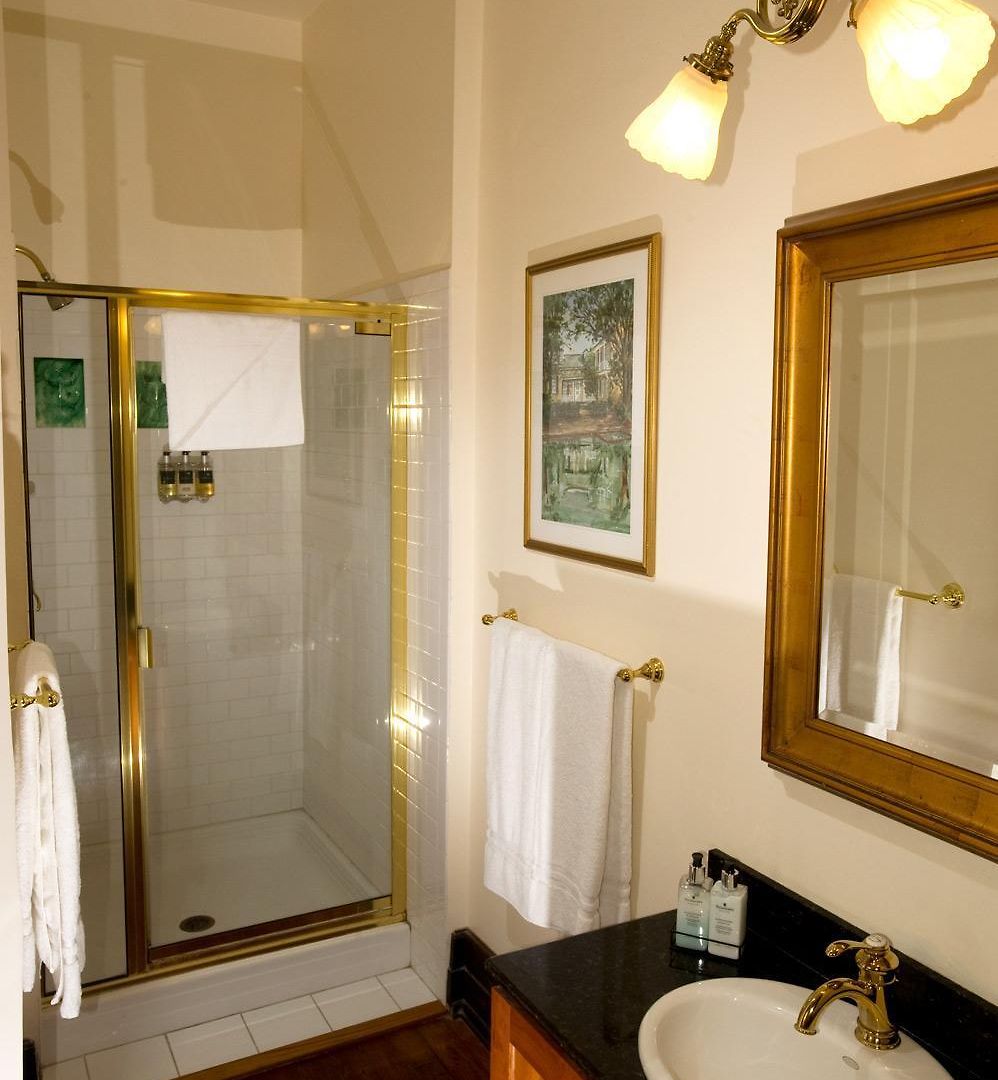 Canal Street 3*