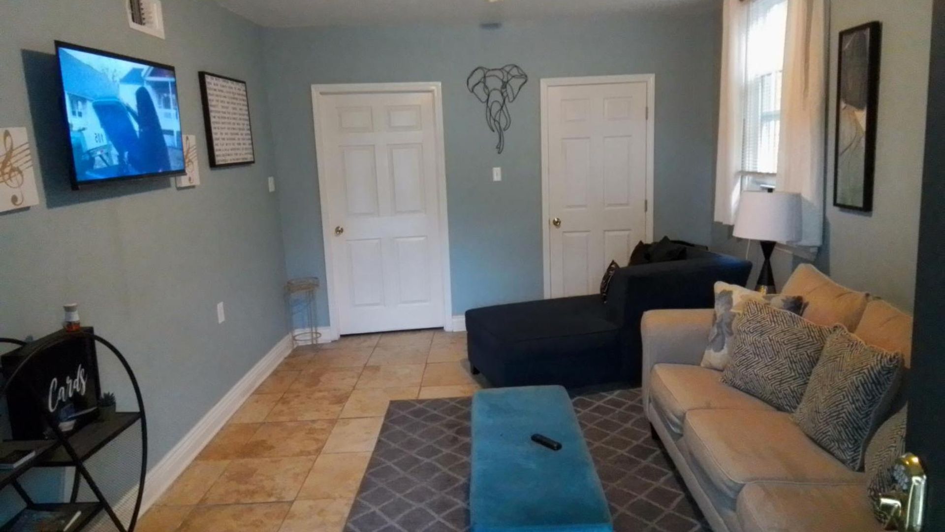 Cozy 2-bedroom Unit In Beautiful With Wifi, Ac Apartment