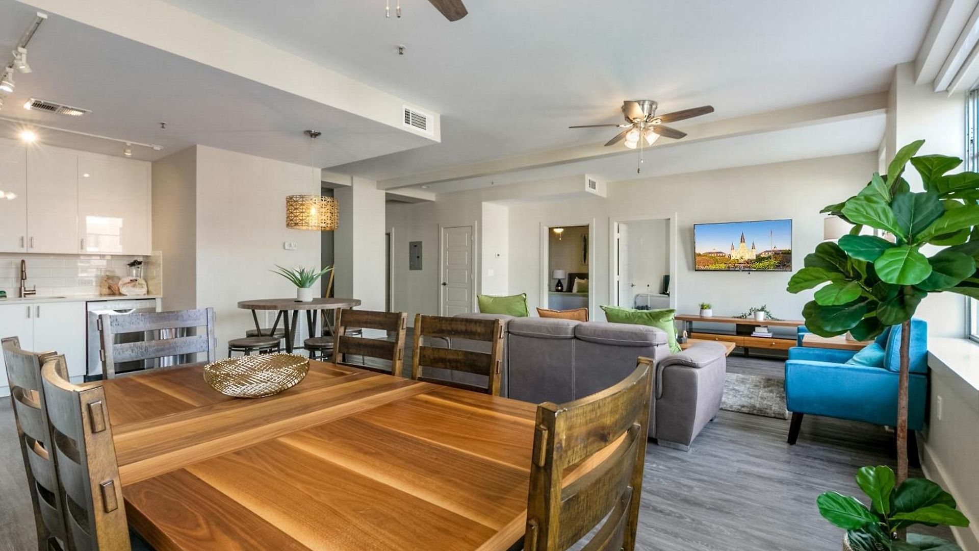 Aparthotel Spacious 4br Luxury Steps To French Quarter