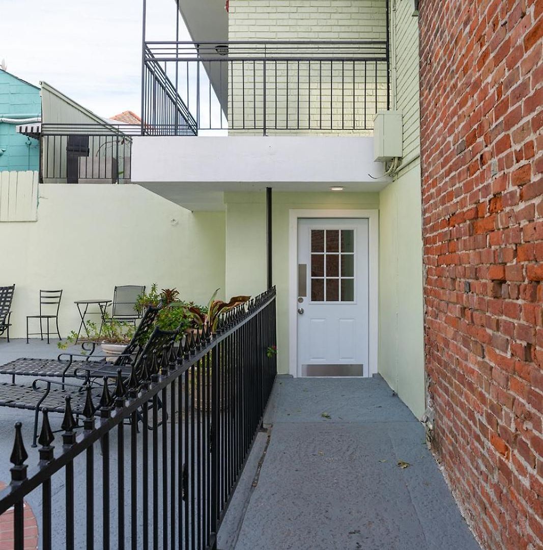 French Quarter 3*