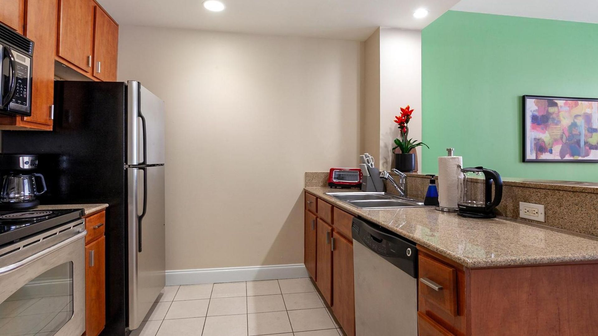 Spacious Modern Near French Quarter *