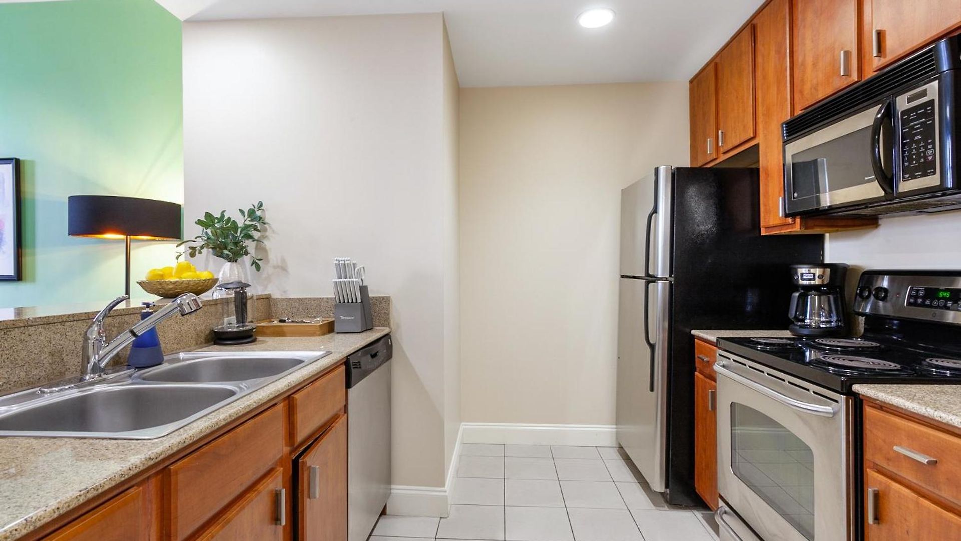 Spacious Modern Near French Quarter Apartment New Orleans