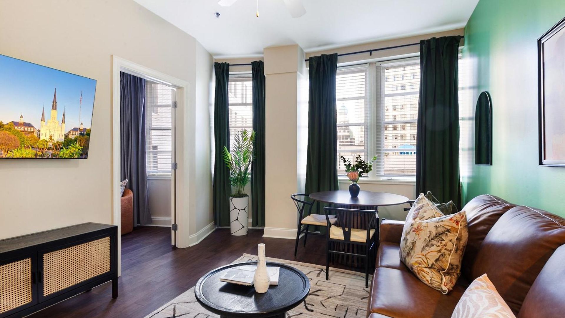 Spacious Modern Near French Quarter New Orleans