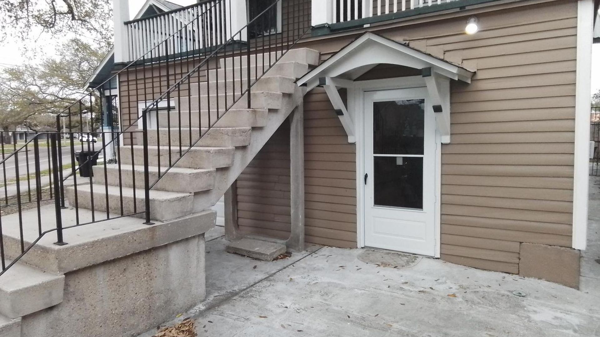 Cozy 2-bedroom Unit In Beautiful With Wifi, Ac Apartment