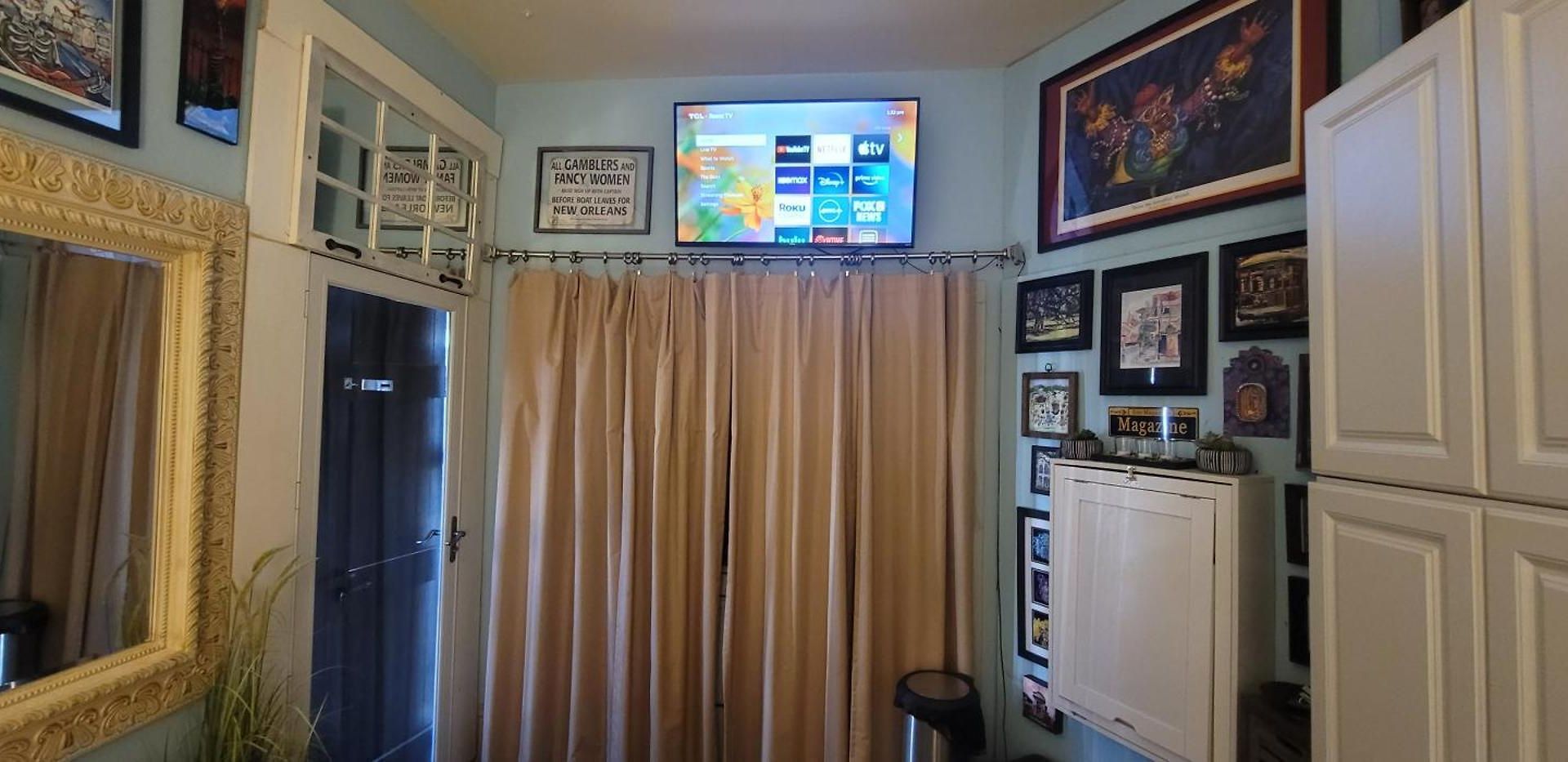 Jazzy Studio In A Great Location Apartment