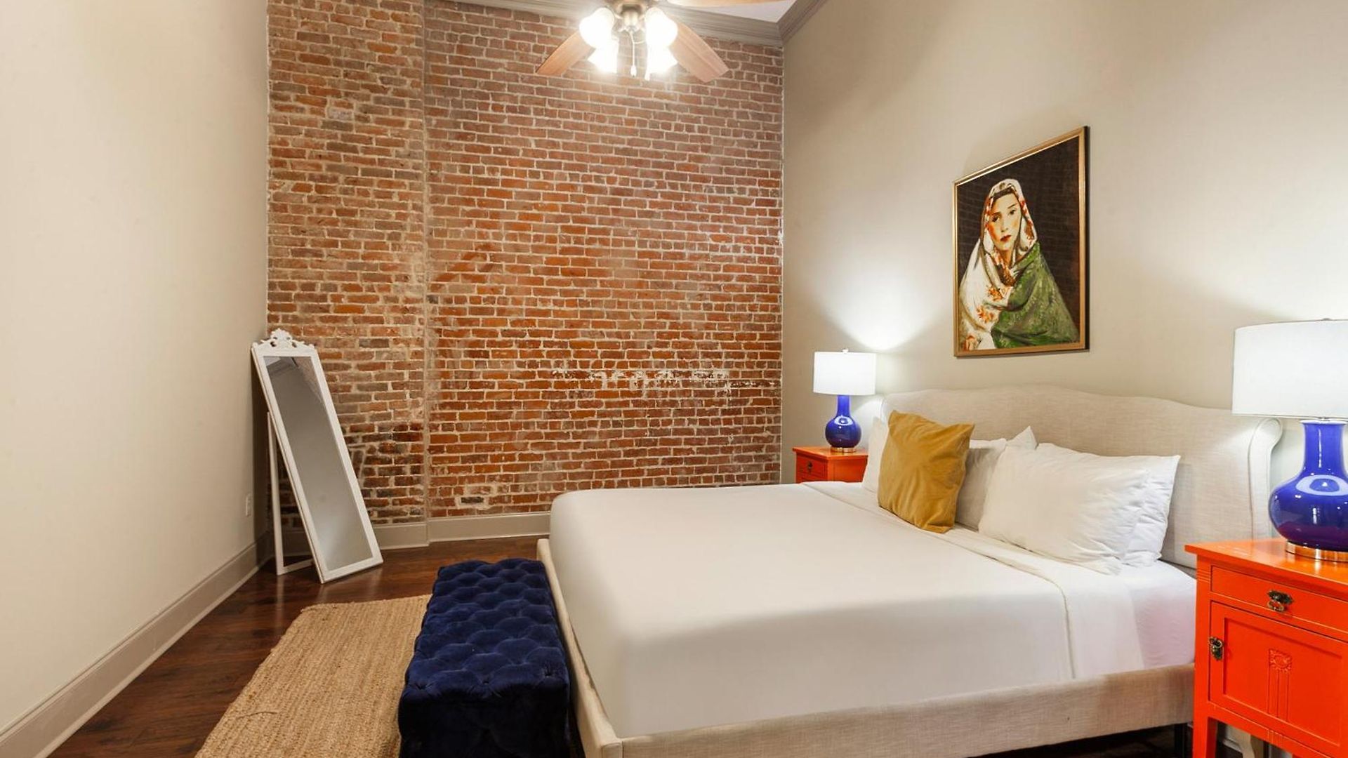 Chuck's Place Aparthotel 2*