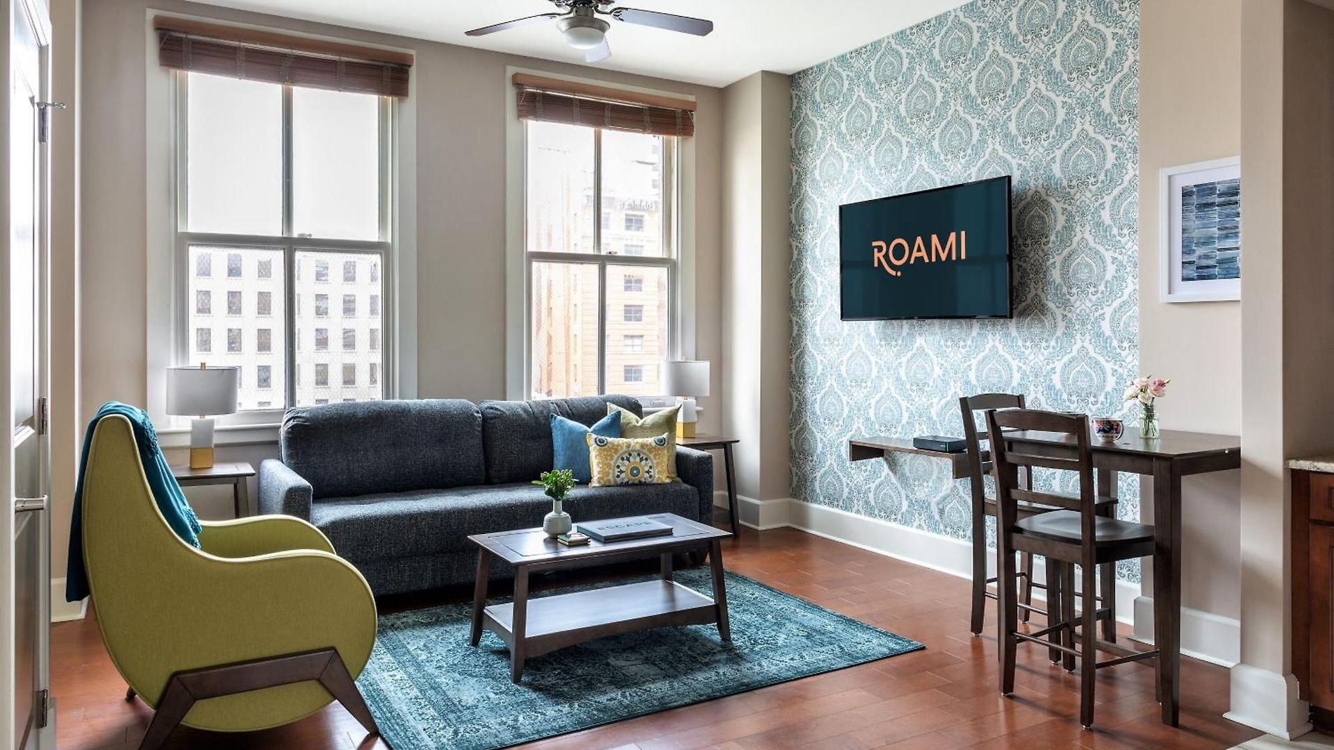 Roami At Hibernia Tower Apartment New Orleans