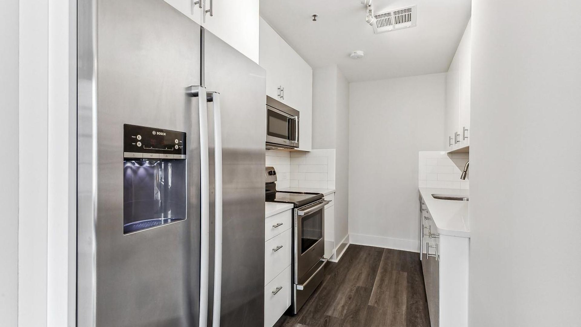 Upscale And Penthouses Close To Canal And Bourbon St *