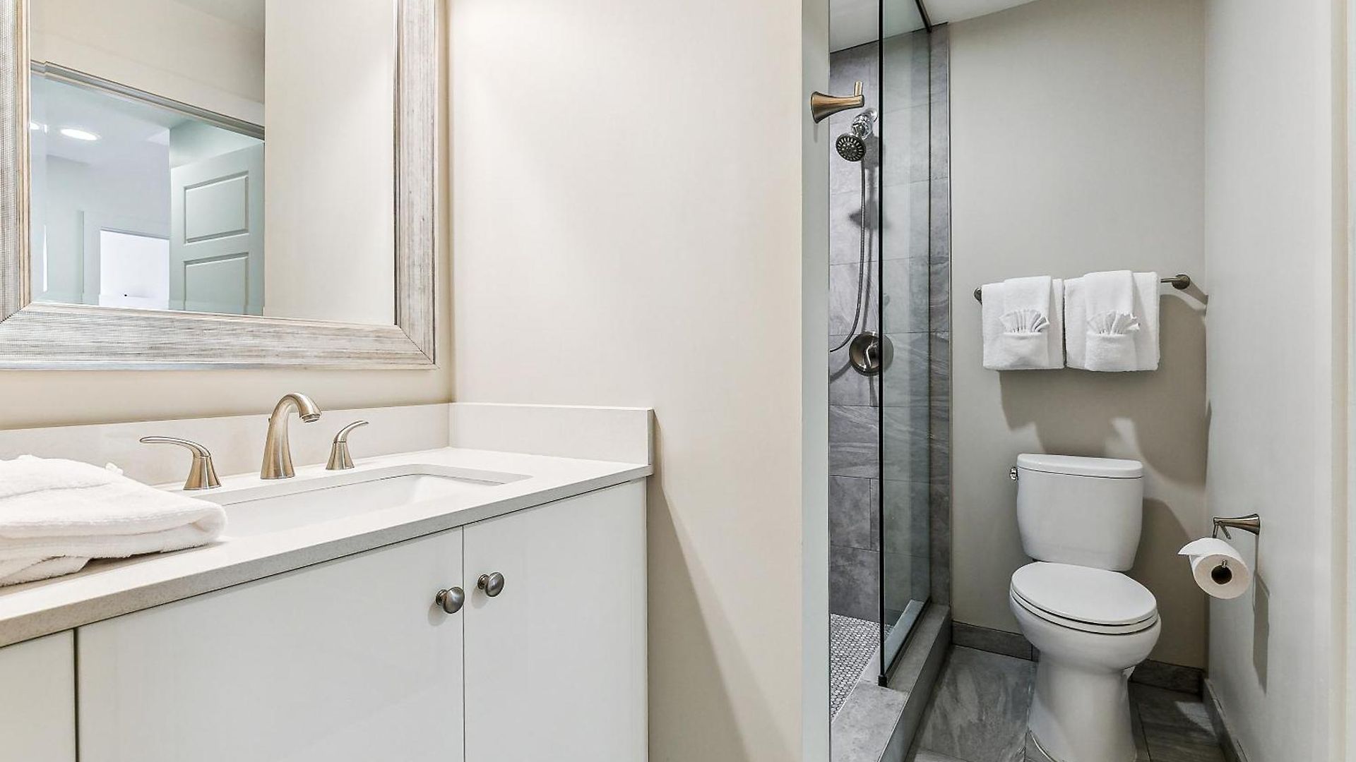Apartment Upscale And Penthouses Close To Canal And Bourbon St