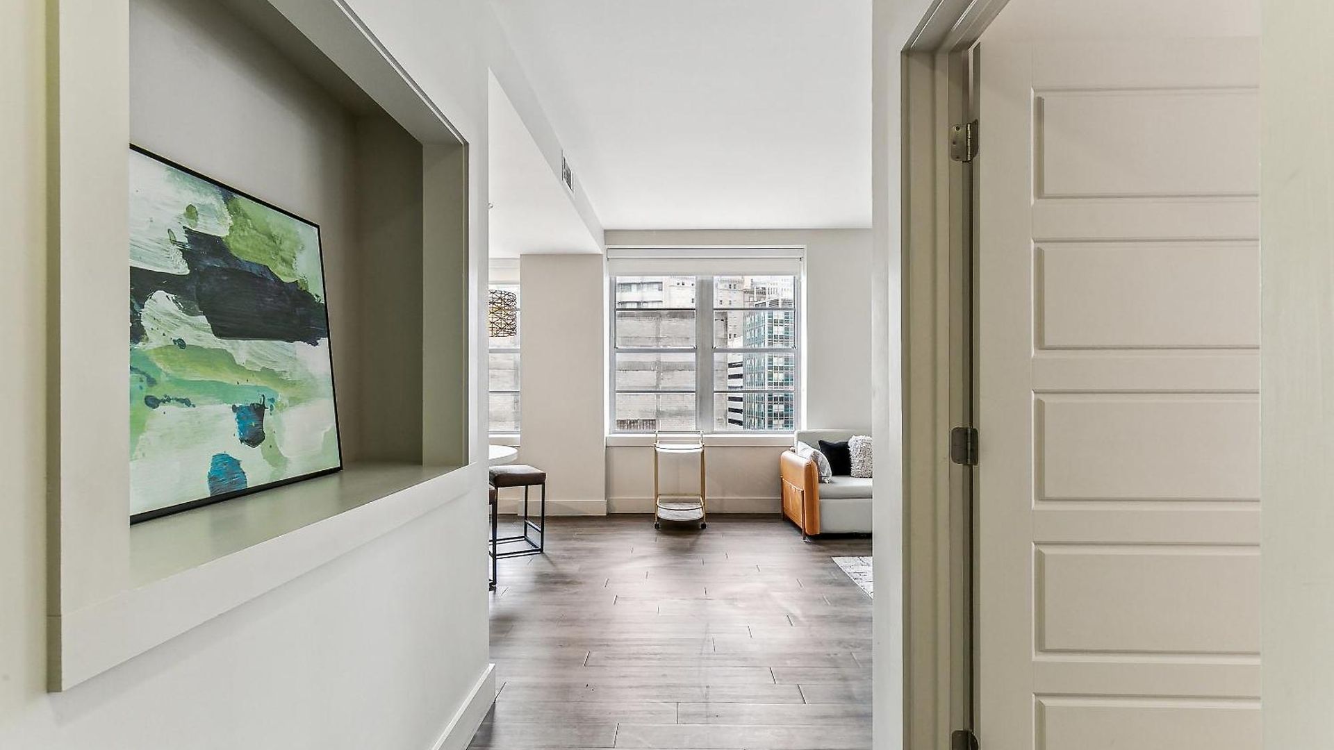 Upscale And Penthouses Close To Canal And Bourbon St Apartment