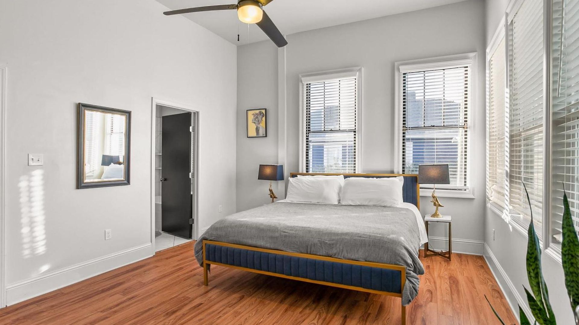 Apartment Stunning 2-bedroom Garden District Newly Renovated
