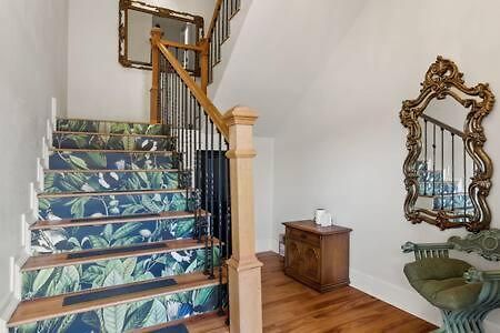 Timeless Elegance Historic Nola Haven 2bd *