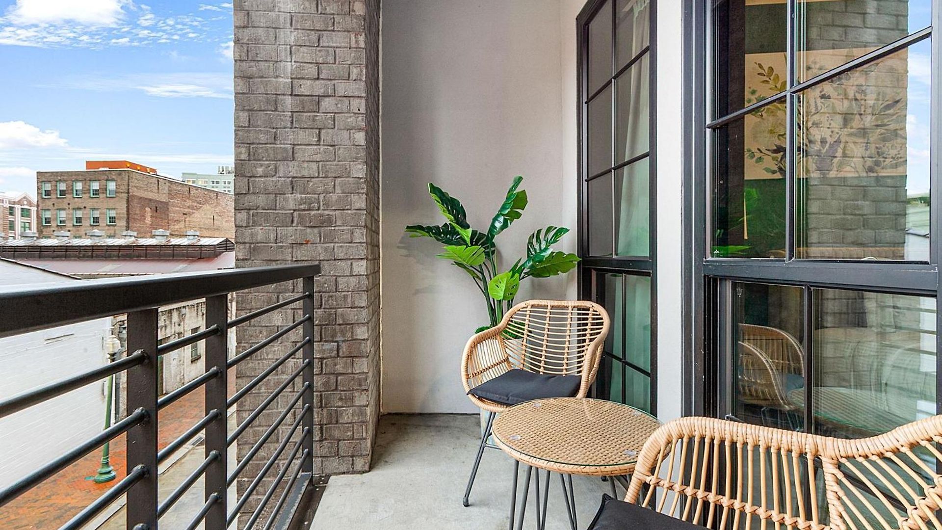The Pelican By Hosteeva Apartment *