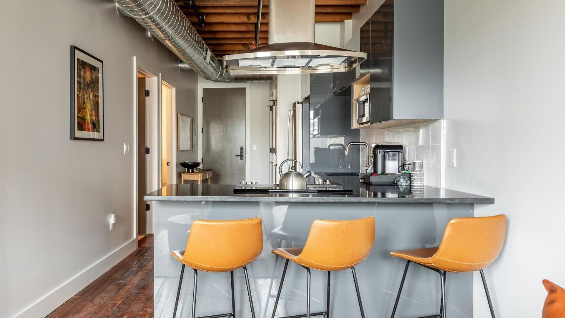 Ironworks Building - 2 Bedroom 2 Bath, 4 Bedroom 4 Bath Apartment *